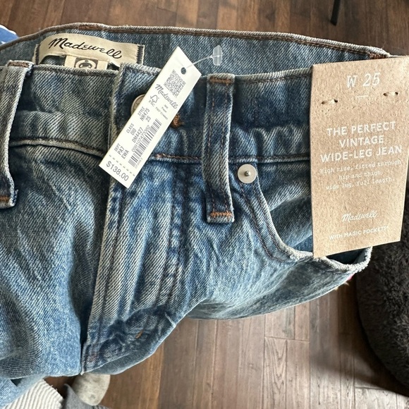 Madewell | The Perfect Vintage Wide-Leg Jean - Picture 11 of 11